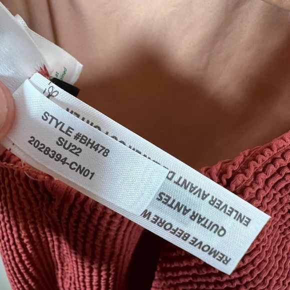 J.Crew Scrunchie Classic Scoopneck One Piece Swimsuit Size 10 Brown Red Vacation - Picture 14 of 14